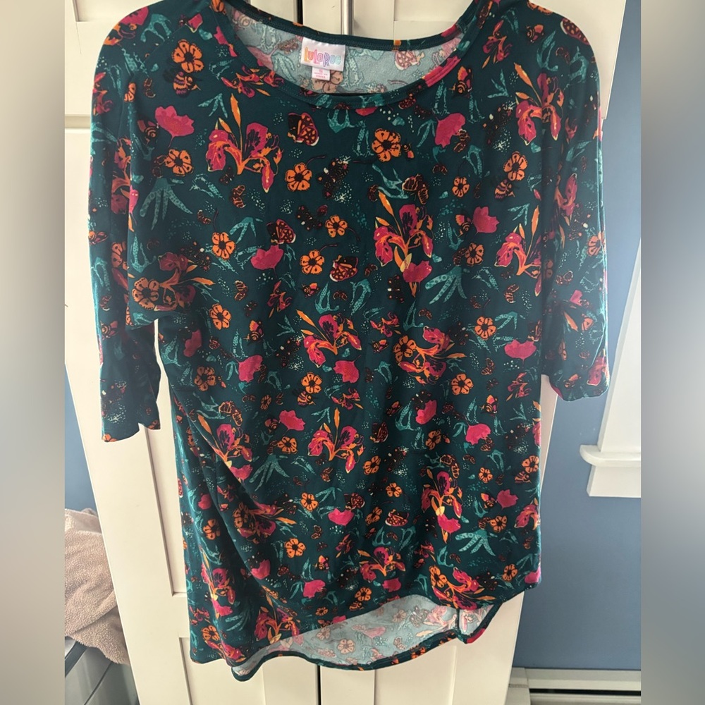 LuLaRoe Irma tunic top (S)